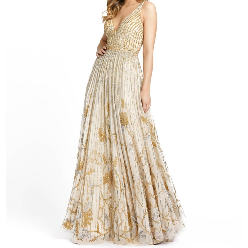 Mac Duggal Embellished Beaded Vneck A line Nude Gold silver gown Size 8
